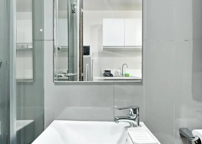 Makati Penthouse With Views Guest house Manila
