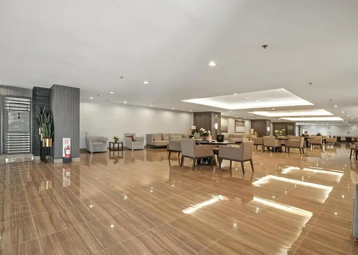 Makati Penthouse With Views
