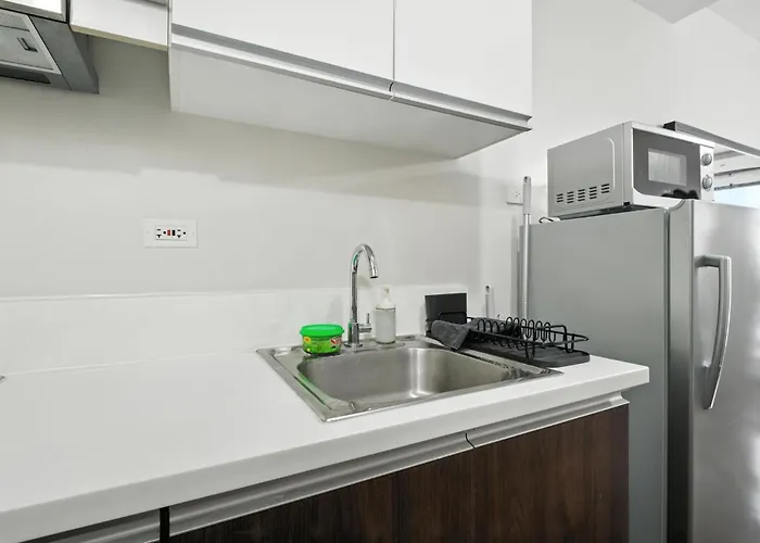 Guest house Makati Penthouse With Views